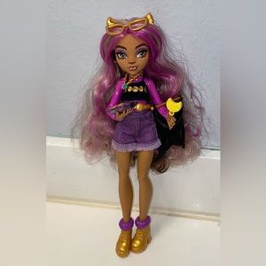 2022 Monster High Clawdeena Wolf Doll
